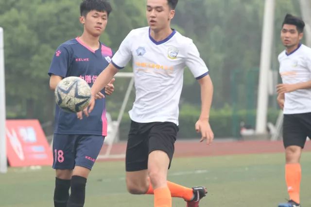 尽管输掉比赛，李诗沣赛后的话语令观众深思